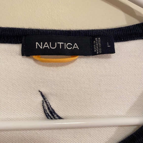 🤝 Nautica Mens Short Sleeve Tee w/ Navy Blue Hem 🤝 - Picture 2 of 3